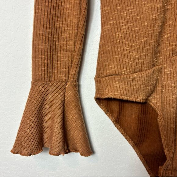 FREE PEOPLE JACKIE BODYSUIT WOMEN LONG SLEEVE SMALL BODYSUIT BROWN TOP FALL - Picture 4 of 5